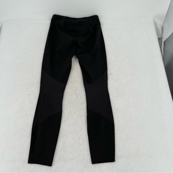 PATAGONIA Women’s Black Raw hem Leggings with mesh accents size: XS - Picture 2 of 12
